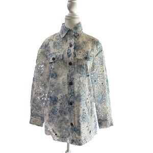 Kathy Ireland Blue Eyelet Embroidered Button-Up Shirt – XS